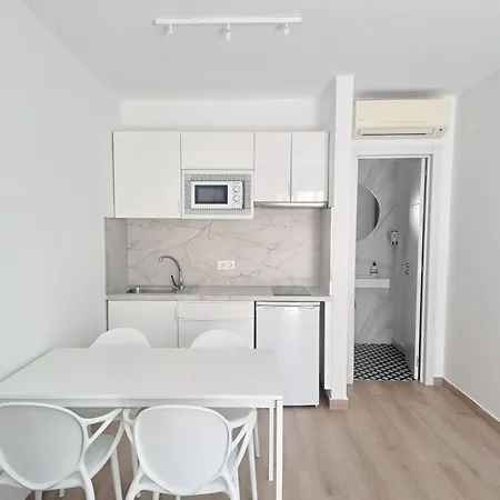 公寓 Homeforguest 15 Con Terraza Y Piscina En 科拉雷侯