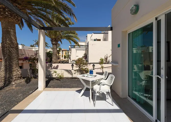 Homeforguest 15 Con Terraza Y Piscina En דירה קורלחו