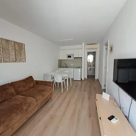 Apartamento Homeforguest 15 Con Terraza Y Piscina En