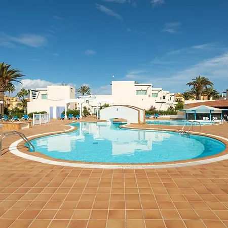 Homeforguest 15 Con Terraza Y Piscina En Appartement Corralejo