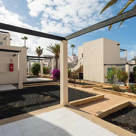 Homeforguest 15 Con Terraza Y Piscina En Corralejo