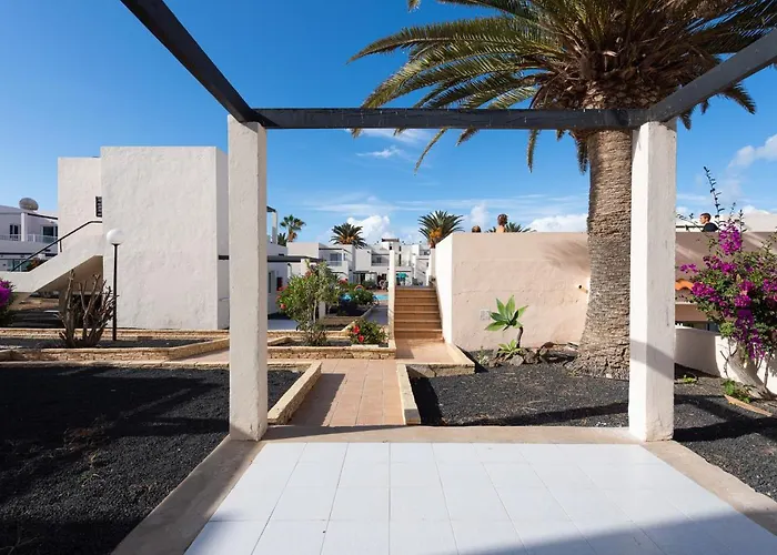Homeforguest 15 Con Terraza Y Piscina En Lejlighed *