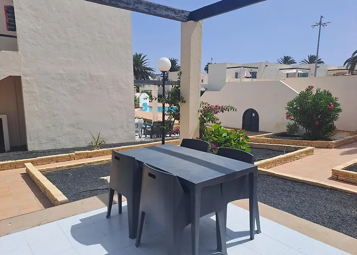 Homeforguest 15 Con Terraza Y Piscina En Lejlighed *